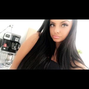 Meet your Posher, Alexandra